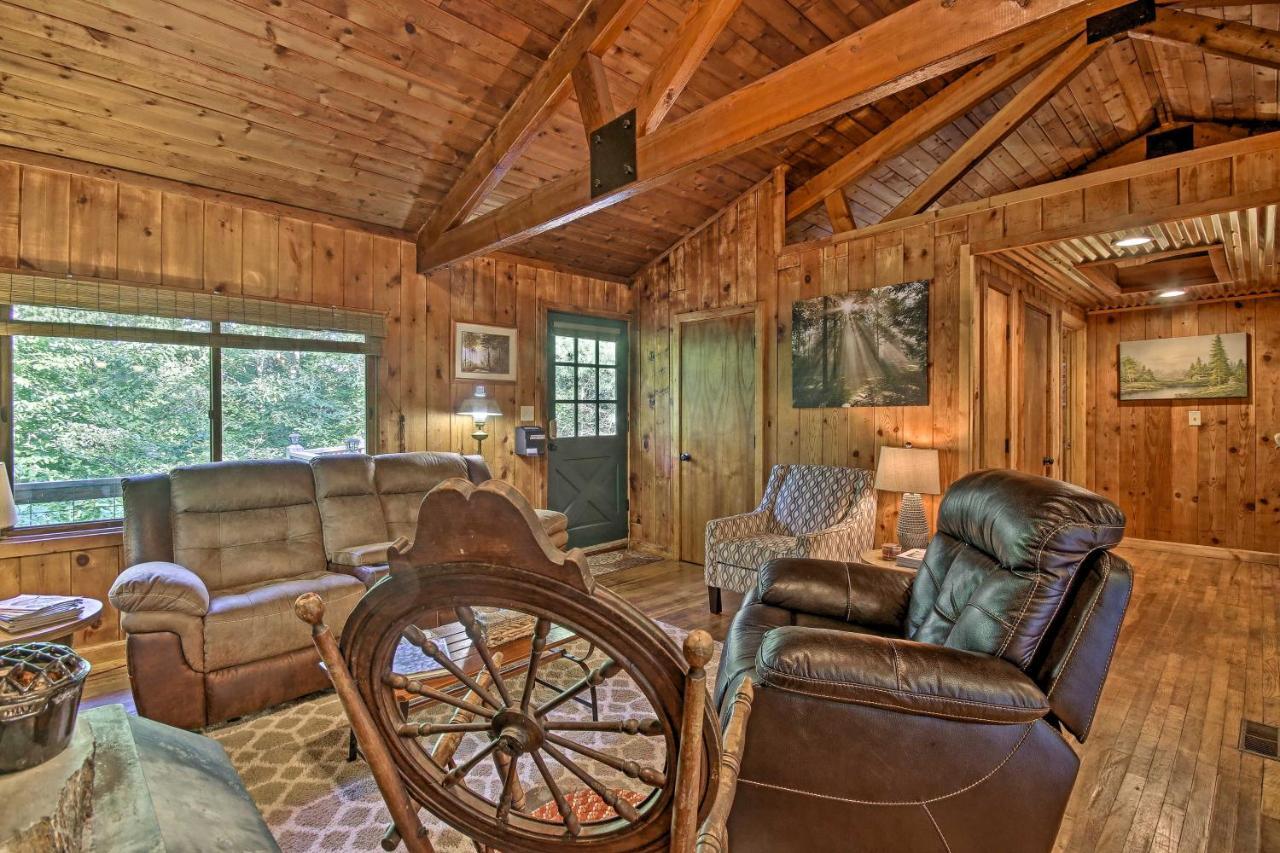 Secluded Stanardsville Cabin With 10 Acres And Hot Tub ภายนอก รูปภาพ