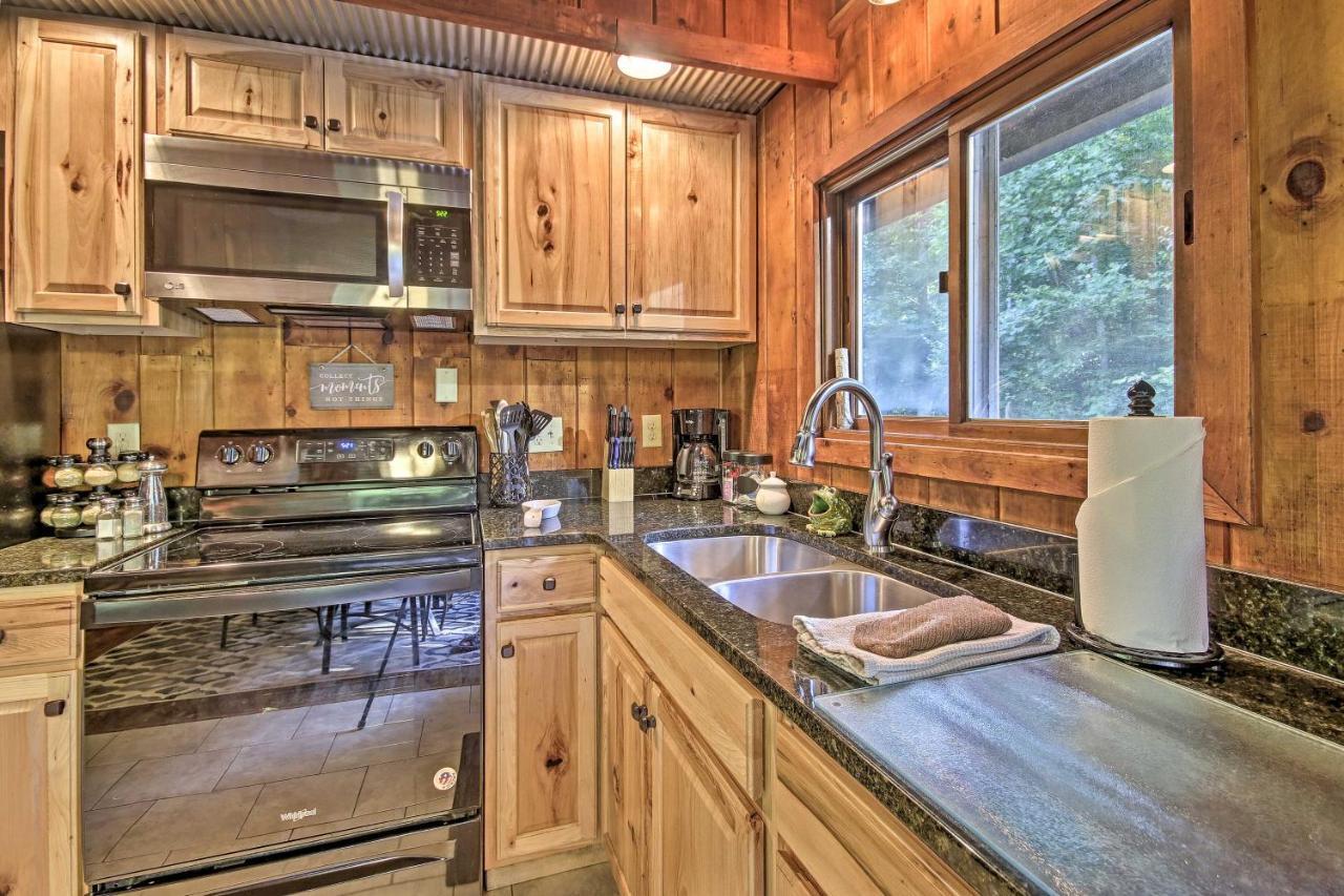 Secluded Stanardsville Cabin With 10 Acres And Hot Tub ภายนอก รูปภาพ